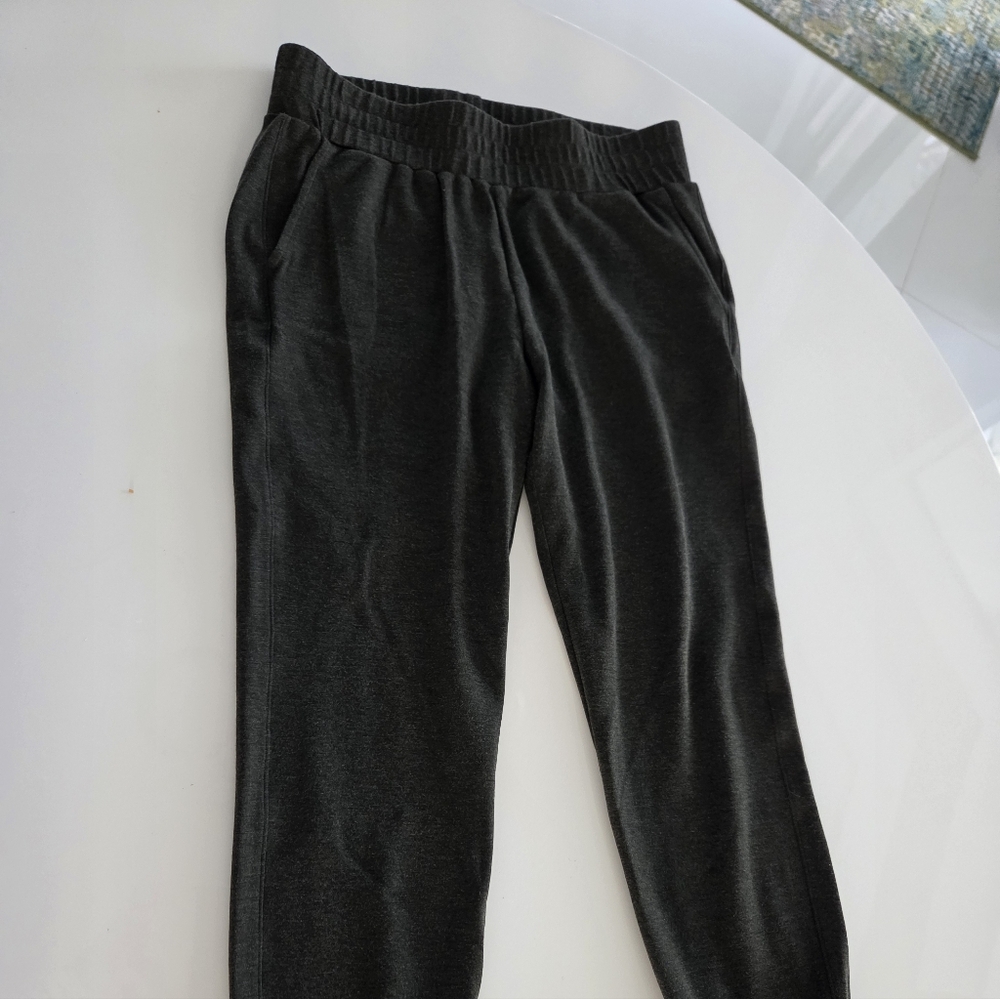 CAbi Dark GREEN OLIVE Joggerssnuggle. Never Worn.